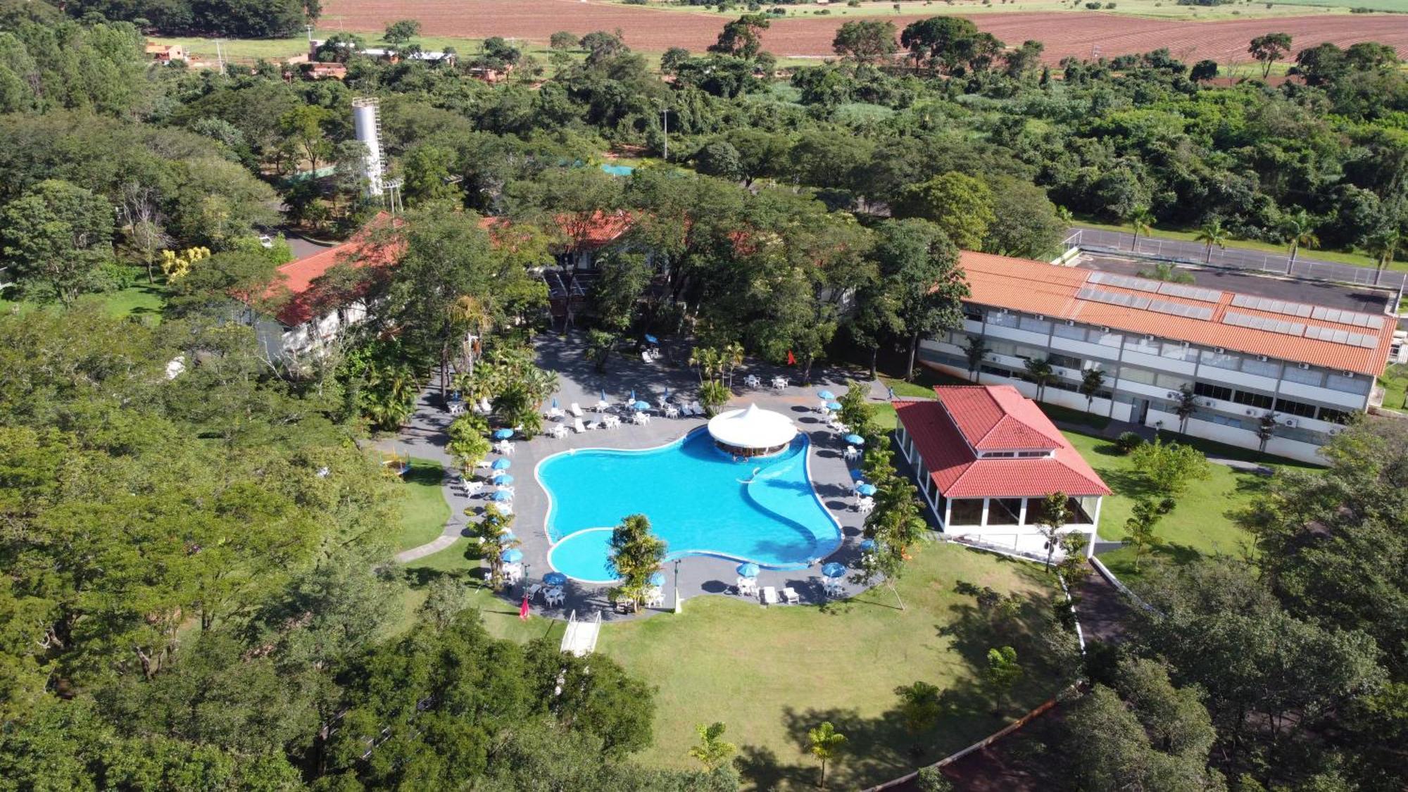 Hotel Agua Das Araras Paraguacu Paulista ภายนอก รูปภาพ